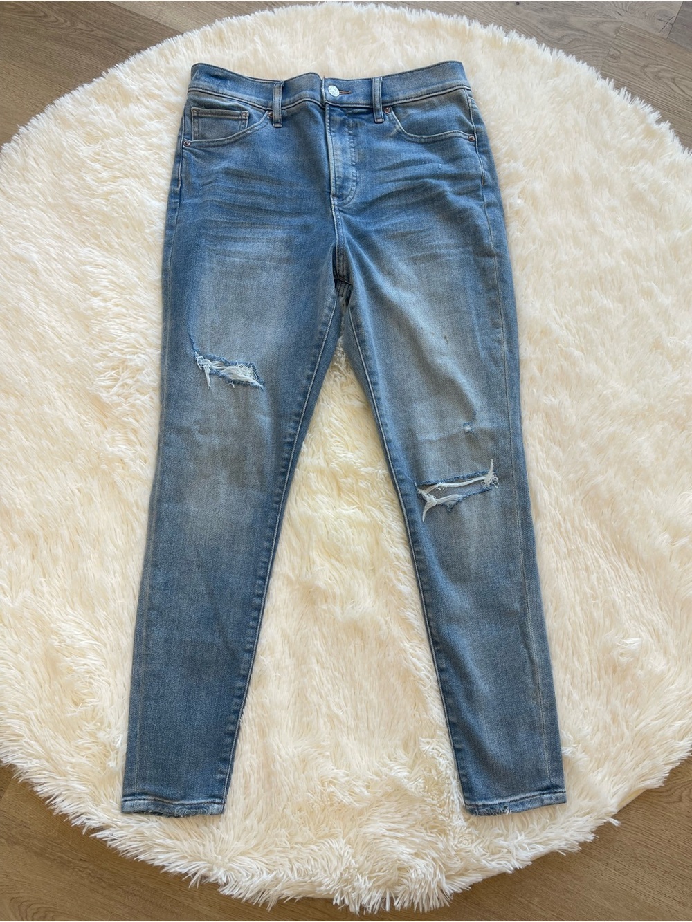 Express Women's Skinny Jeans - Light Blue Distressed